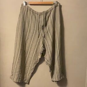 White Stag Striped Capris - Gray and White